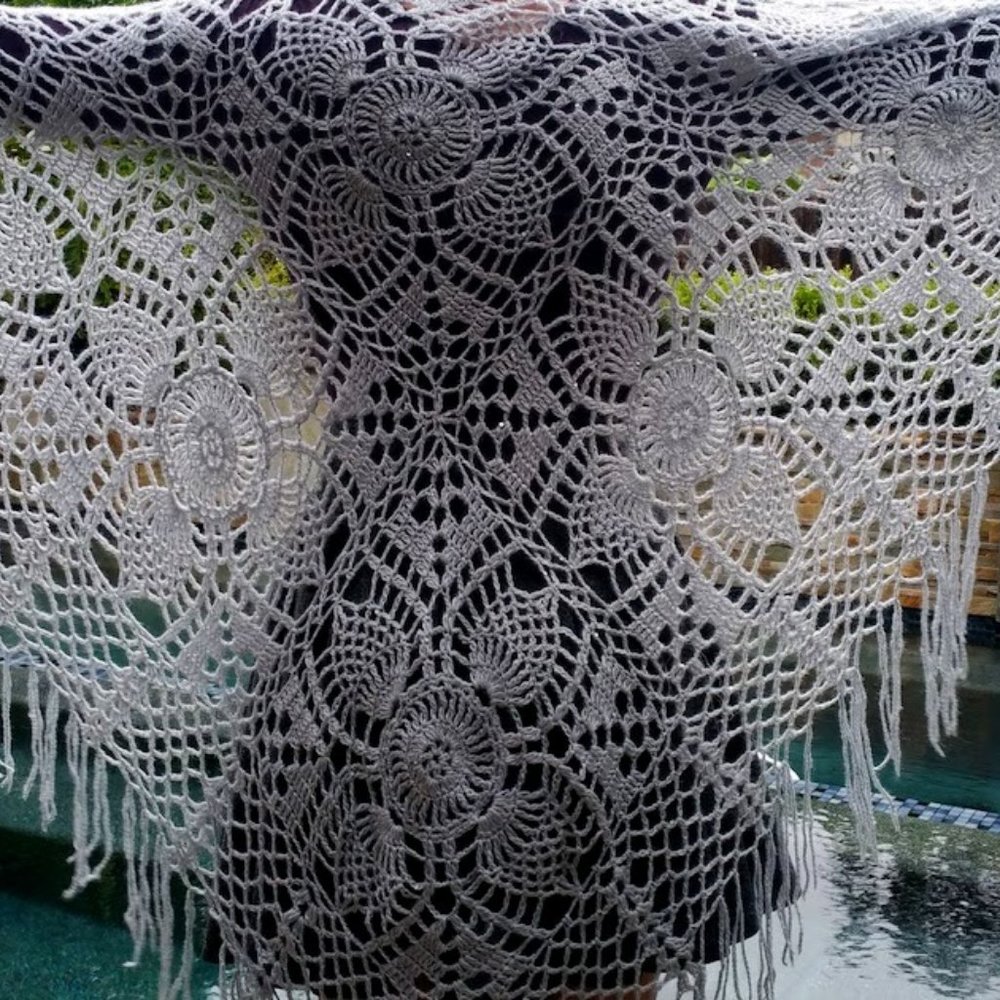 Off White Handmade shawl (wrap). One of the kind. Huge